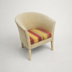 Poltrona em Madeira Estofada Verde