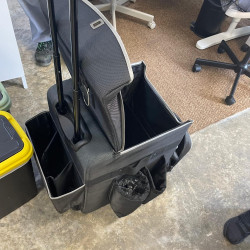 Carrinhos de limpeza Rubbermaid
