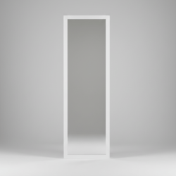 Espelho de corpo inteiro com moldura branca