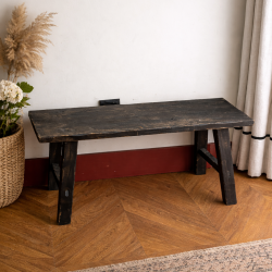 Banco de Madeira Preto Envelhecido