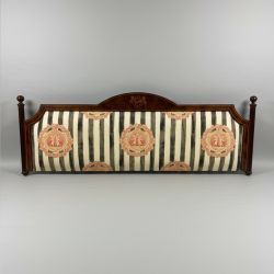 Cabeceira de Cama clássica em Madeira