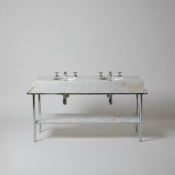 Lavatório Duplo Mármore Branco com Estrutura em Inox