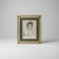 Gravura Retrato Feminino com Moldura Grega Verde e Dourada