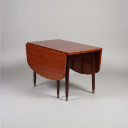 Mesa de Jantar de Madeira