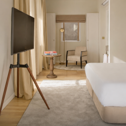 Televisão LED 32” (80 cm)