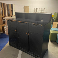 Aparador / Balcão de Apoio – A precisar de restauro