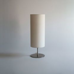 Candeeiro com Abajur Cilíndrico