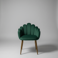 Cadeira estofada em verde com pés dourados