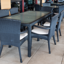 Mesa retangular para exterior