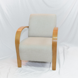 Conjunto de 10 cadeiras com braços curvados