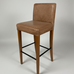 Banco alto em pele castanha