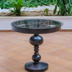 Mesa redonda com tampo de vidro