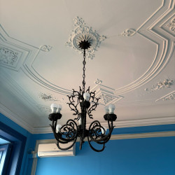 Lustre de ferro forjado