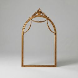 Espelho de Talha Dourada em Arco c/Ornamento Floral