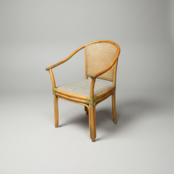 Cadeira em Bambu com Estofo Cinza