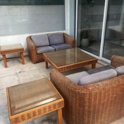 Conjunto de móveis de jardim em rattan