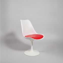 Cadeira Tulip Branca e Vermelha