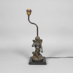 Base de Candeeiro Anjo em Metal Escuro