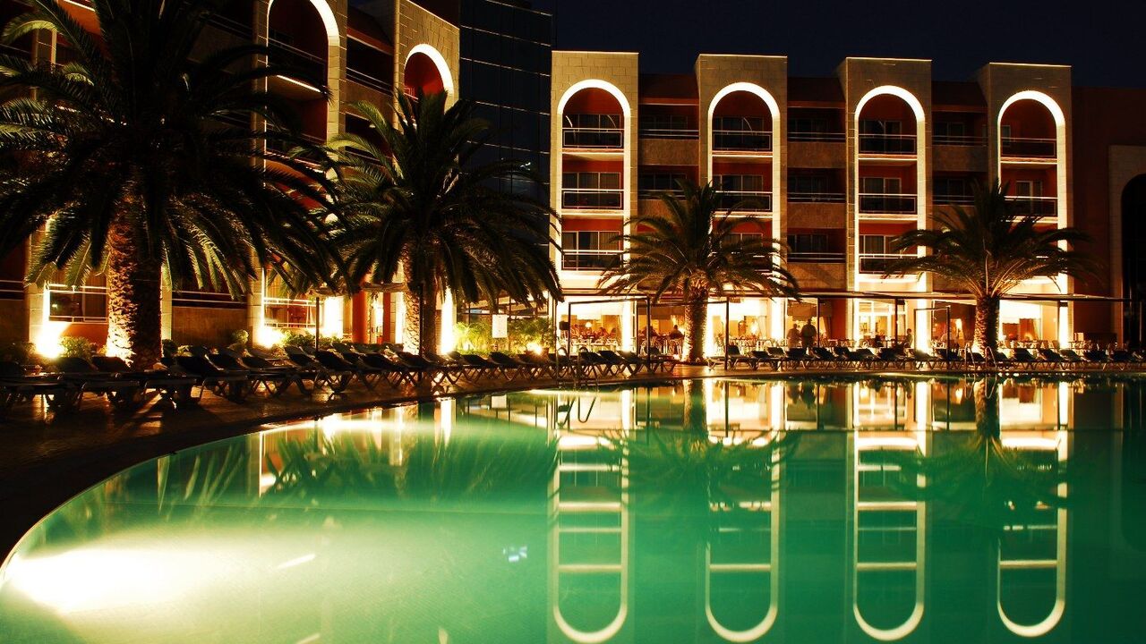 Novo: Falésia Hotel